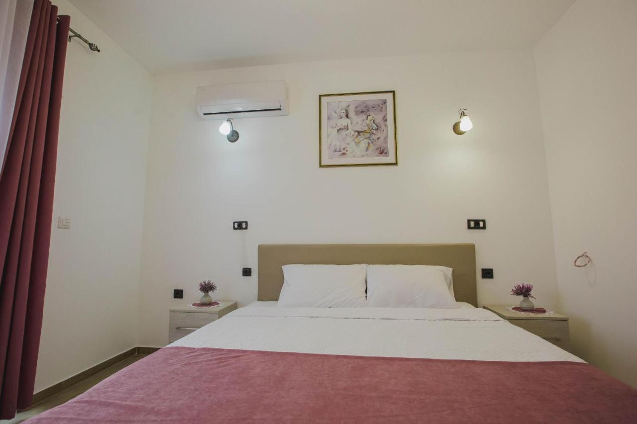 Hotel Dapcevic Cetinje Ngoại thất bức ảnh