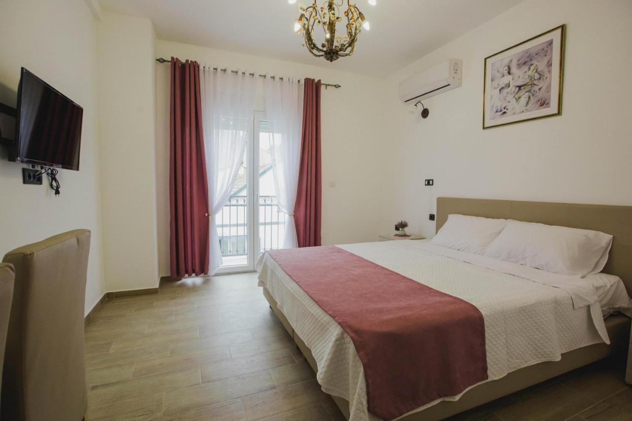 Hotel Dapcevic Cetinje Ngoại thất bức ảnh