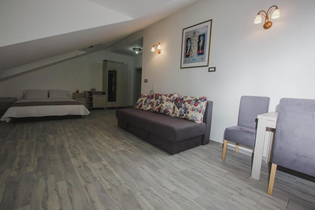 Hotel Dapcevic Cetinje Ngoại thất bức ảnh